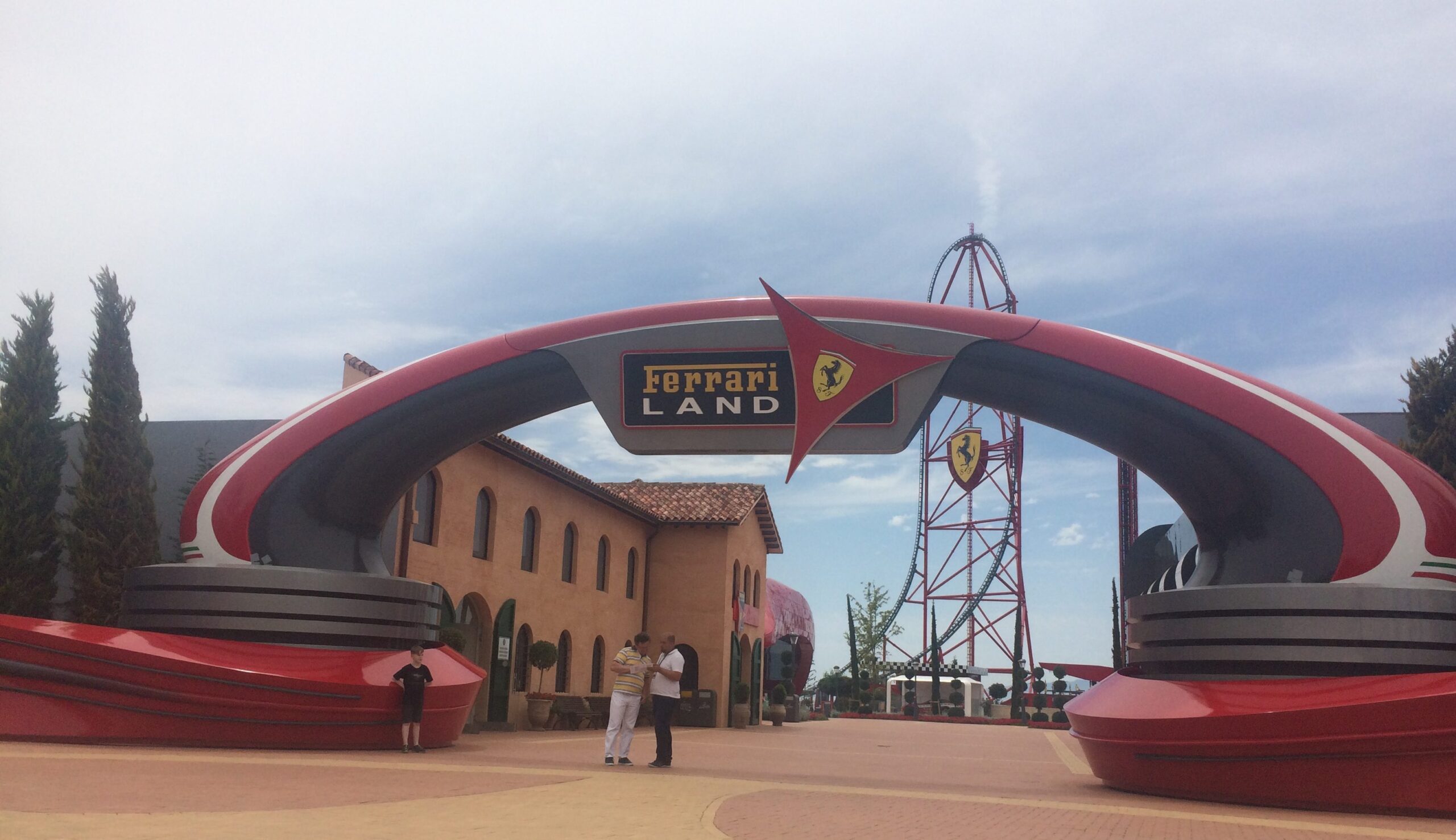 Entrada de Ferrari Land