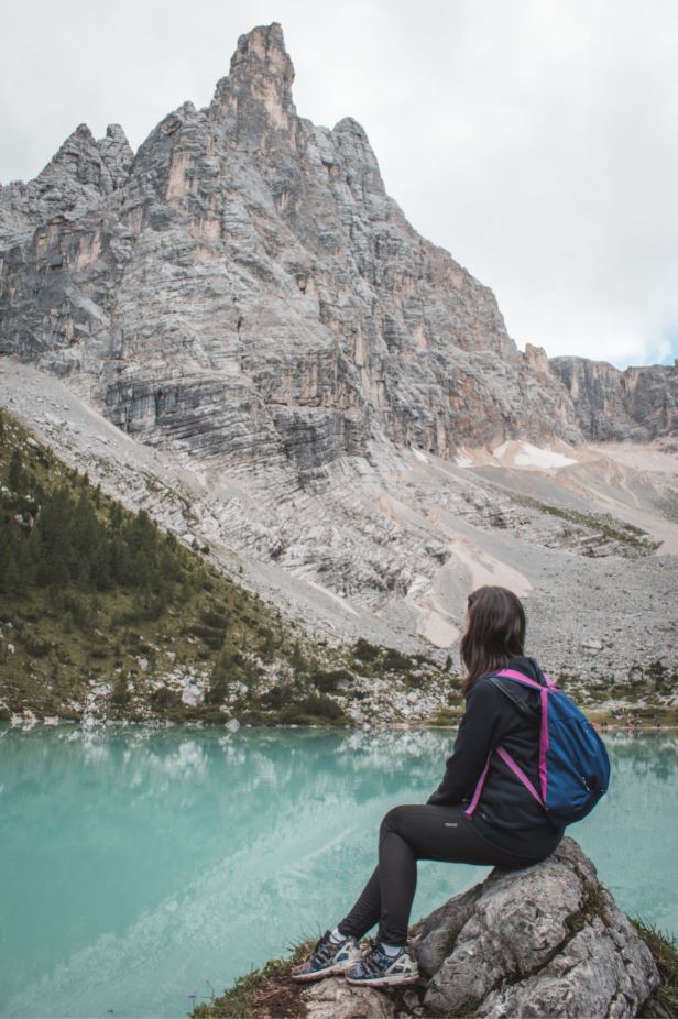 Observando el Lago Sorapis