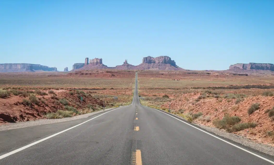 Monument Valley Portada